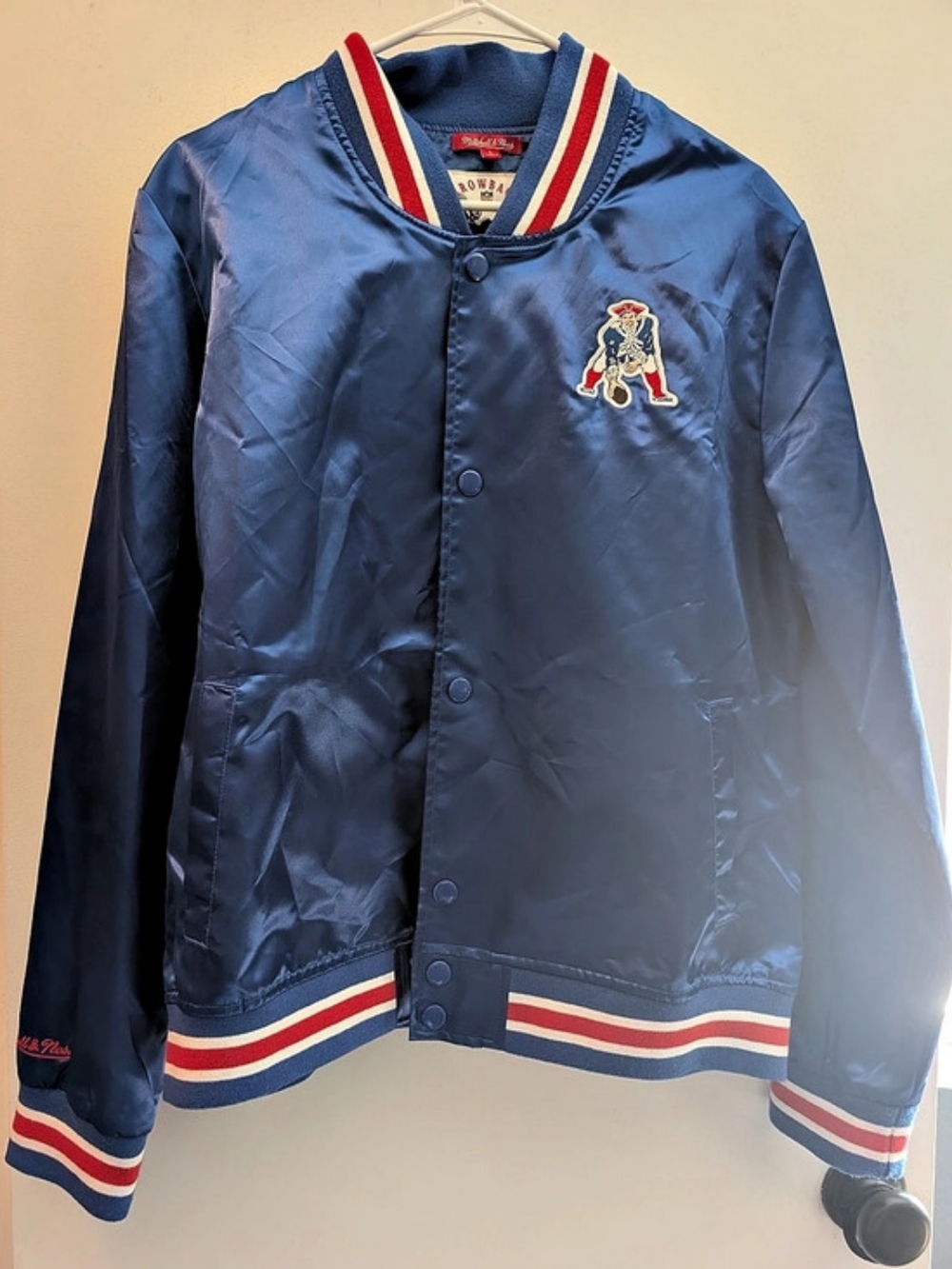 Mitchell & Ness New England Patriots Lightweight Satin Full-Snap Jacket Satin